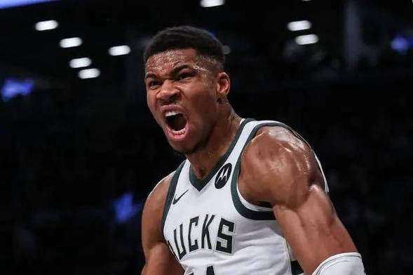 火箭队豪赌字母哥：6换1交易震撼NBA，格林预言新王朝崛起