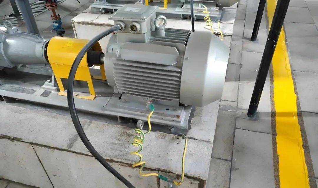 1台电机上 需要有几个接地端?