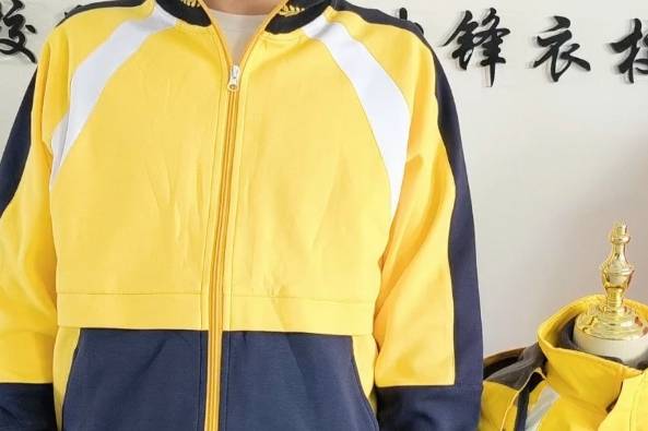 同款定制校服好看吗