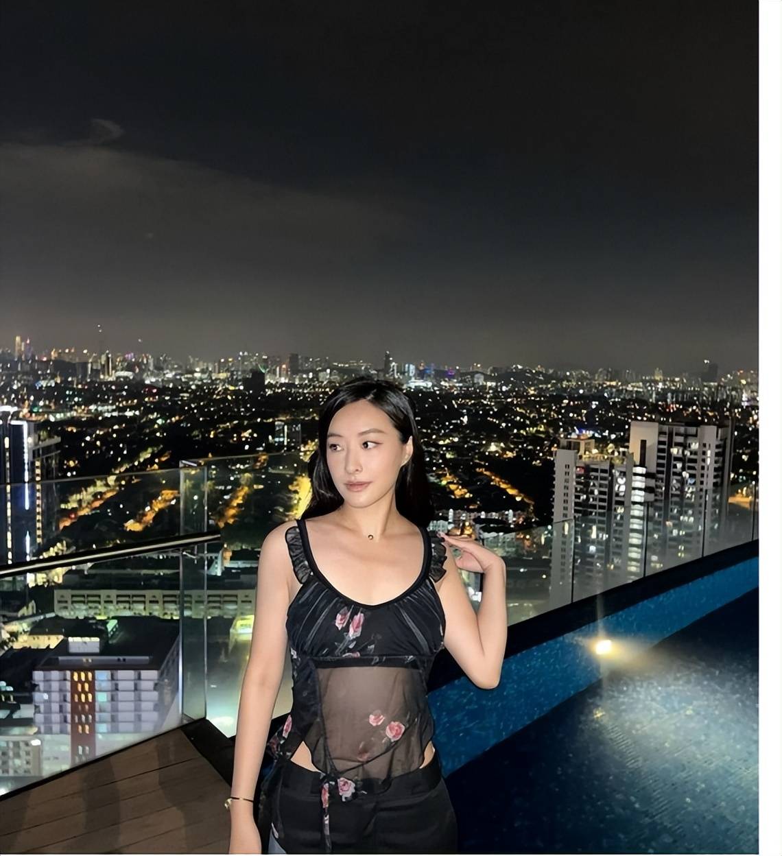 周嘉洛陈滢秘恋3年同居女方急澄清汪明荃合照曝光