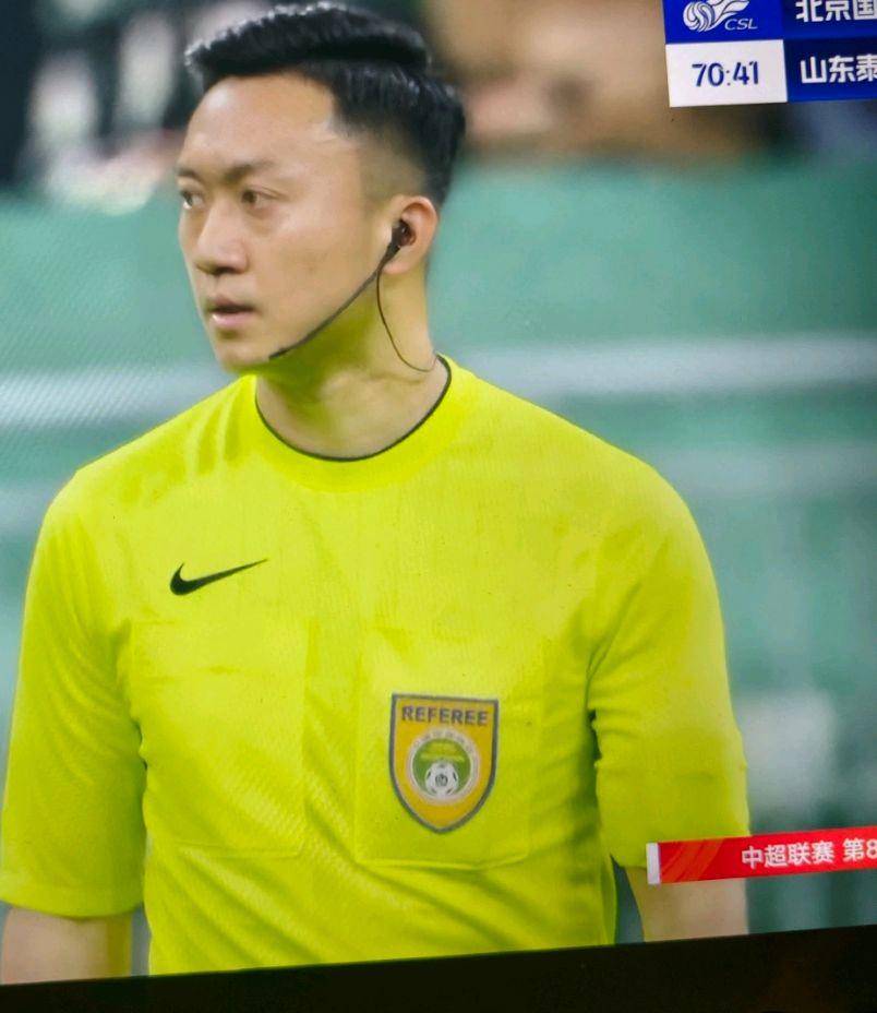 唐顺齐裁判生涯的争议与挑战：中超赛场上的执法风波
