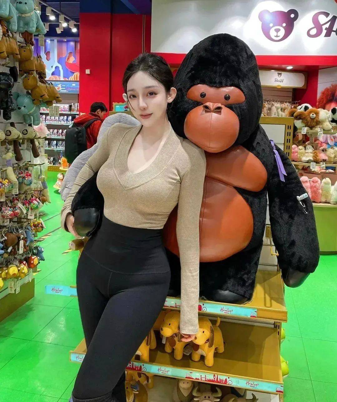 顶级美女模特这身材颜值太犯规了吧