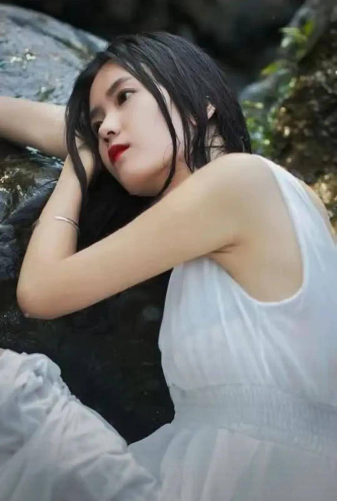 花与蛇电影分析_花与蛇2全集在线_渡边淳一原著改编