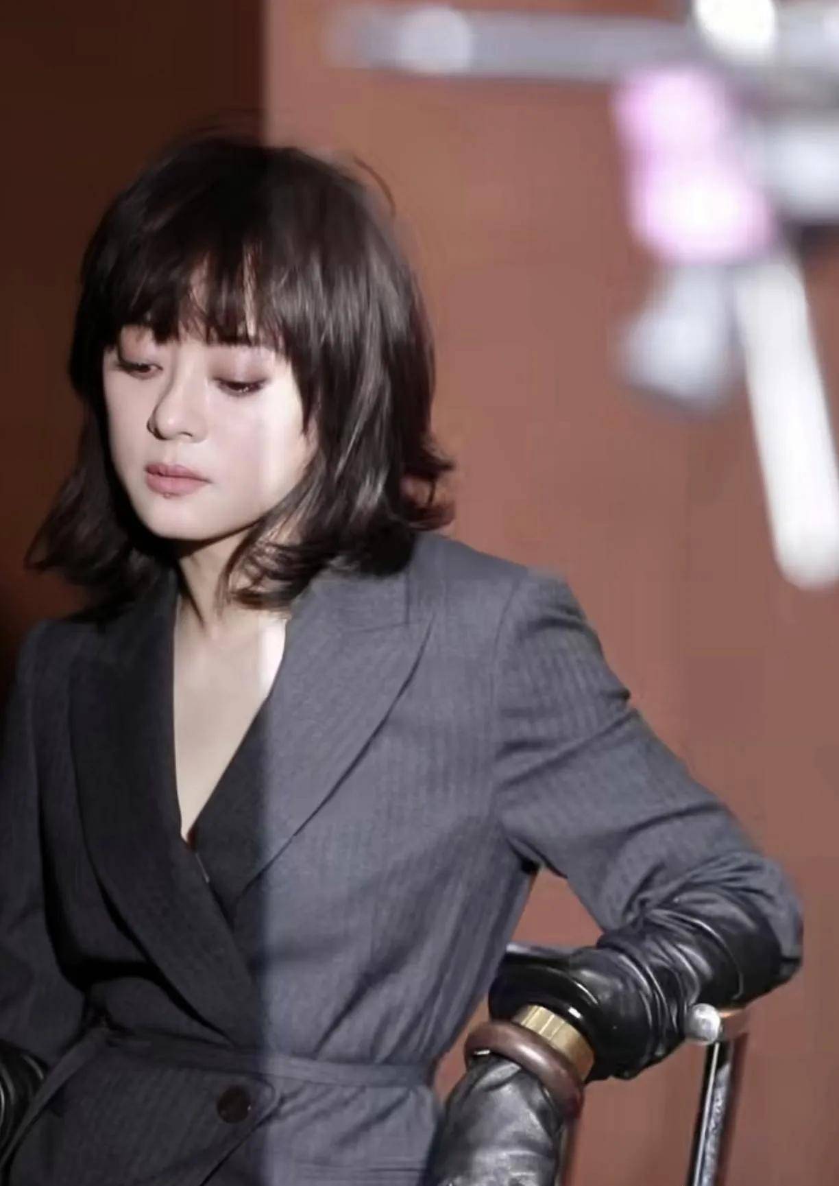 孙俪长发太美了这套搭配让她美到认不出网友42岁如同32岁
