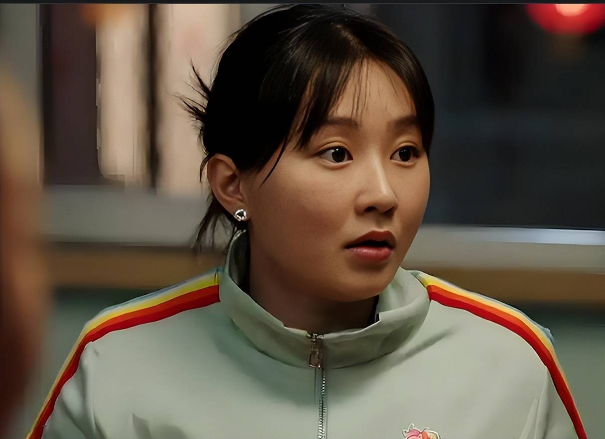 赵本山最美女徒弟,戏里土里土气,戏外美得认不出