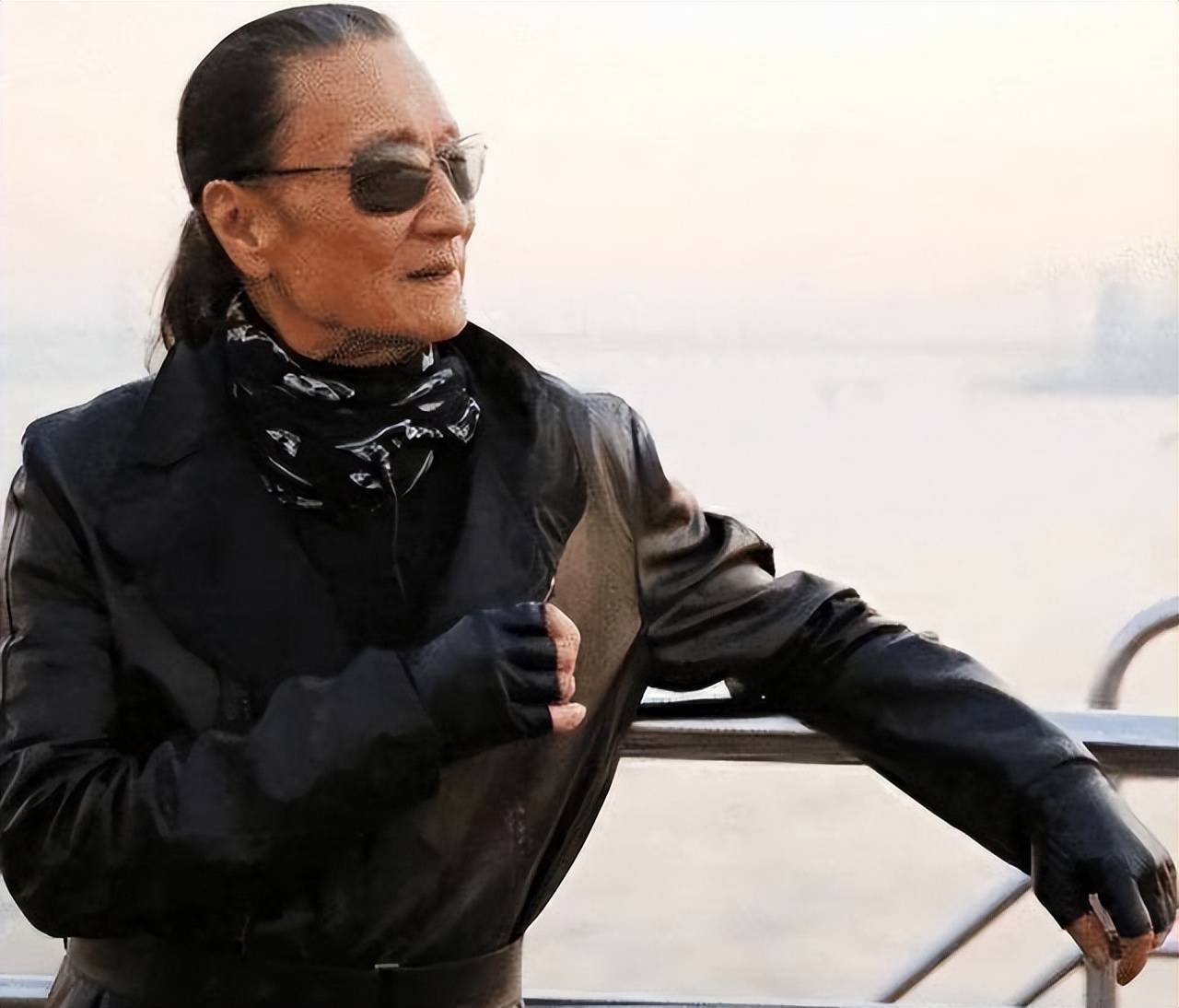 88岁谢贤交代后事, 遗产陪葬品已定, 唯独放不下小林青霞母子