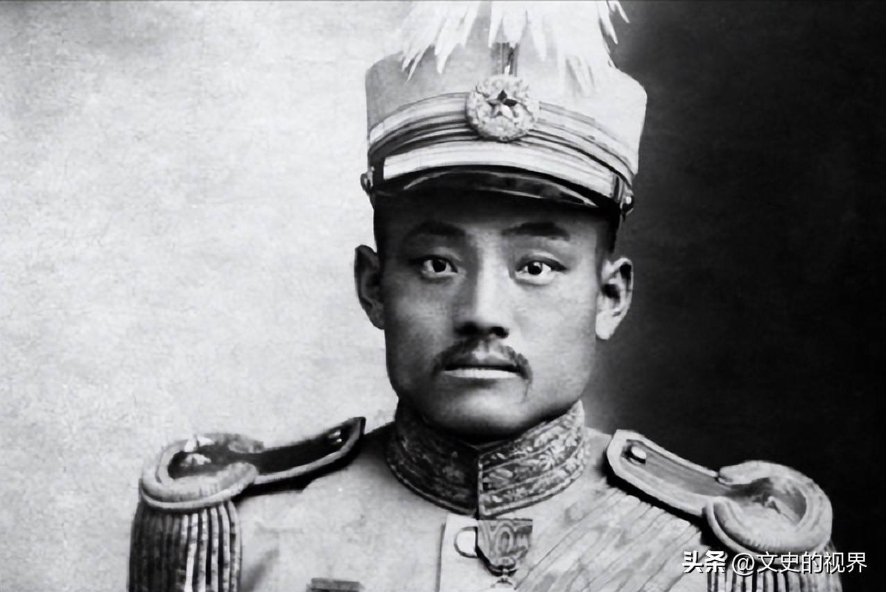1955年，毛泽东拜访了他的导师，并给了他的妻子