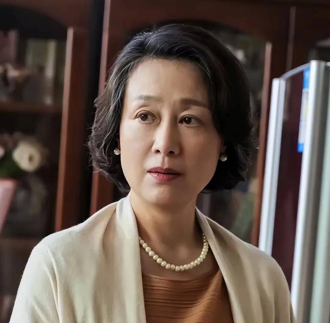 62岁吴玉芳演艺与家庭交织的精彩人生