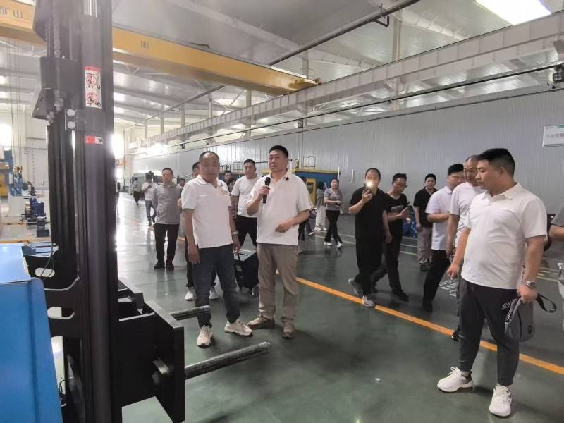 这么近，那么美：周末到河北，宁晋县自媒体协会走进中国电线电缆名镇贾家口镇 图3