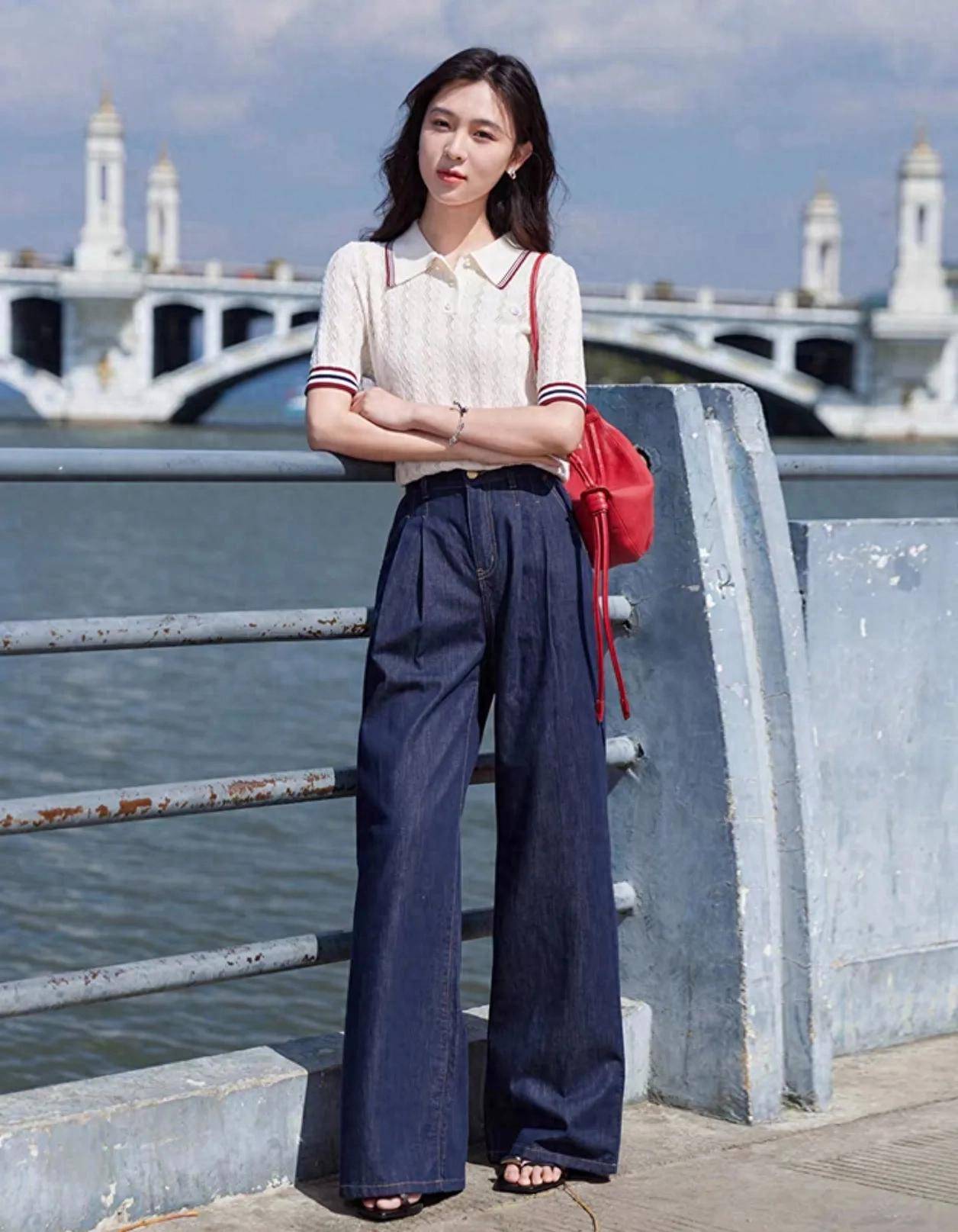 夏日流行穿"短上衣",百搭时髦,年轻女孩get起来