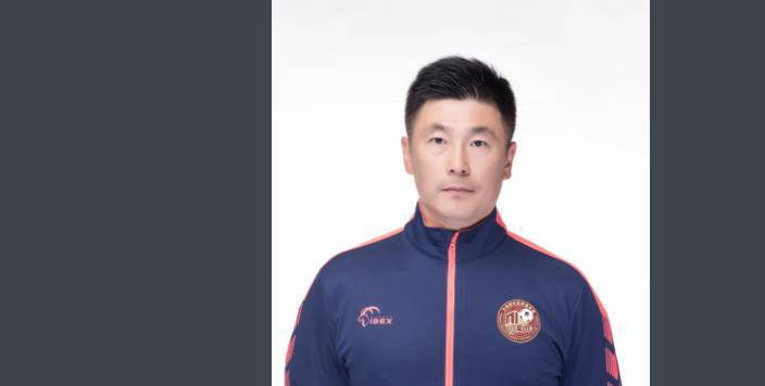 大连英博夏窗引援策略揭秘：胡尔克或成中锋补强关键