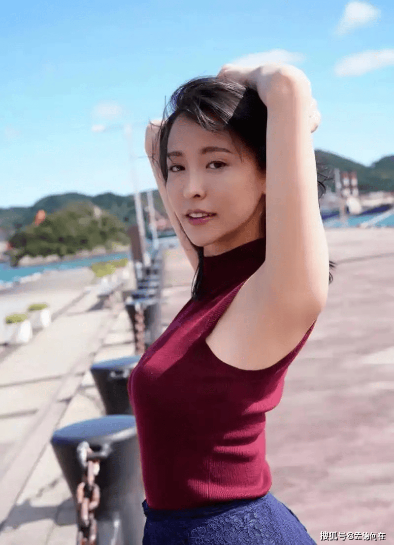 奈月塞娜，这颜值这身材绝了！ - 魅力时尚