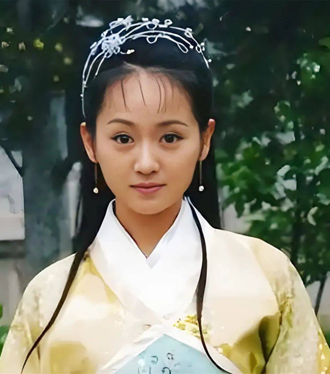 张定涵四个古装角色,两次和钟汉良饰演情侣