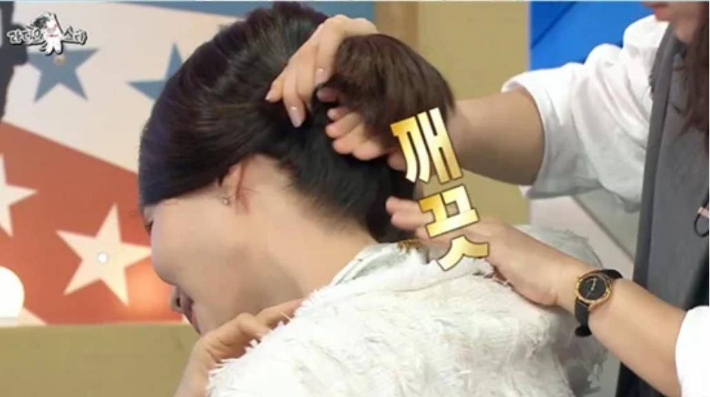 60岁韩女星“颈部无皱纹”,韩网友评论观点不一插图4 60岁韩女星“颈部无皱纹”,韩网友评论观点不一插图4