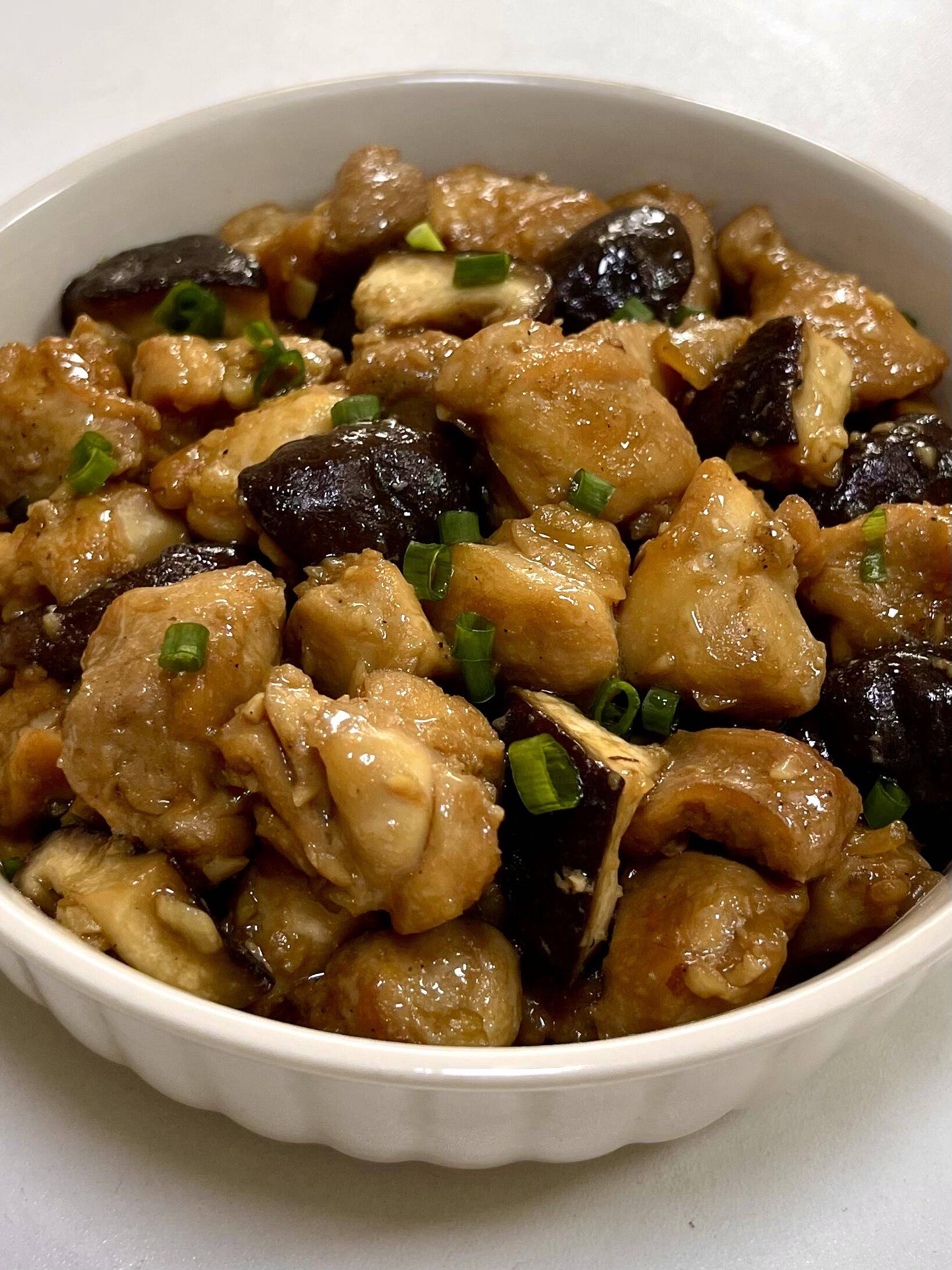 你绝对没试过的鸡肉香菇炒菜做法!