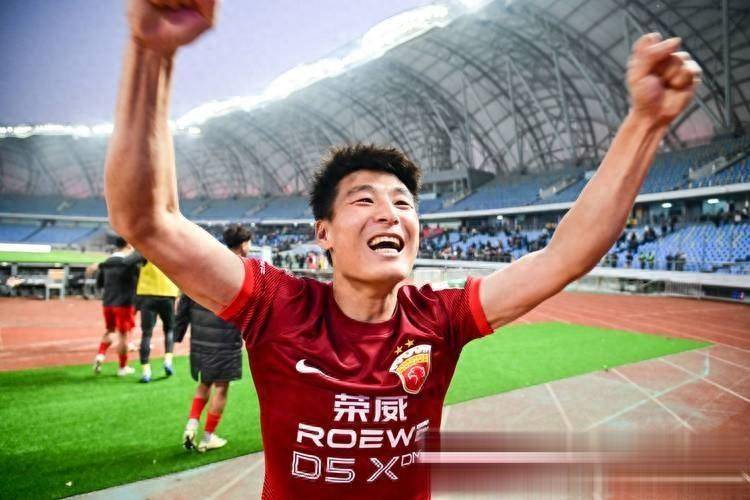 2024中超收官战：海港卫冕在望，保级大战一触即发