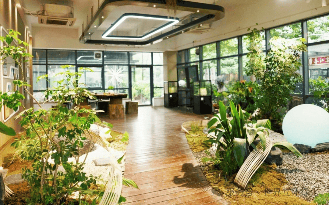 《在森林里上班?探秘"花园式"总部的治愈系办公哲学》