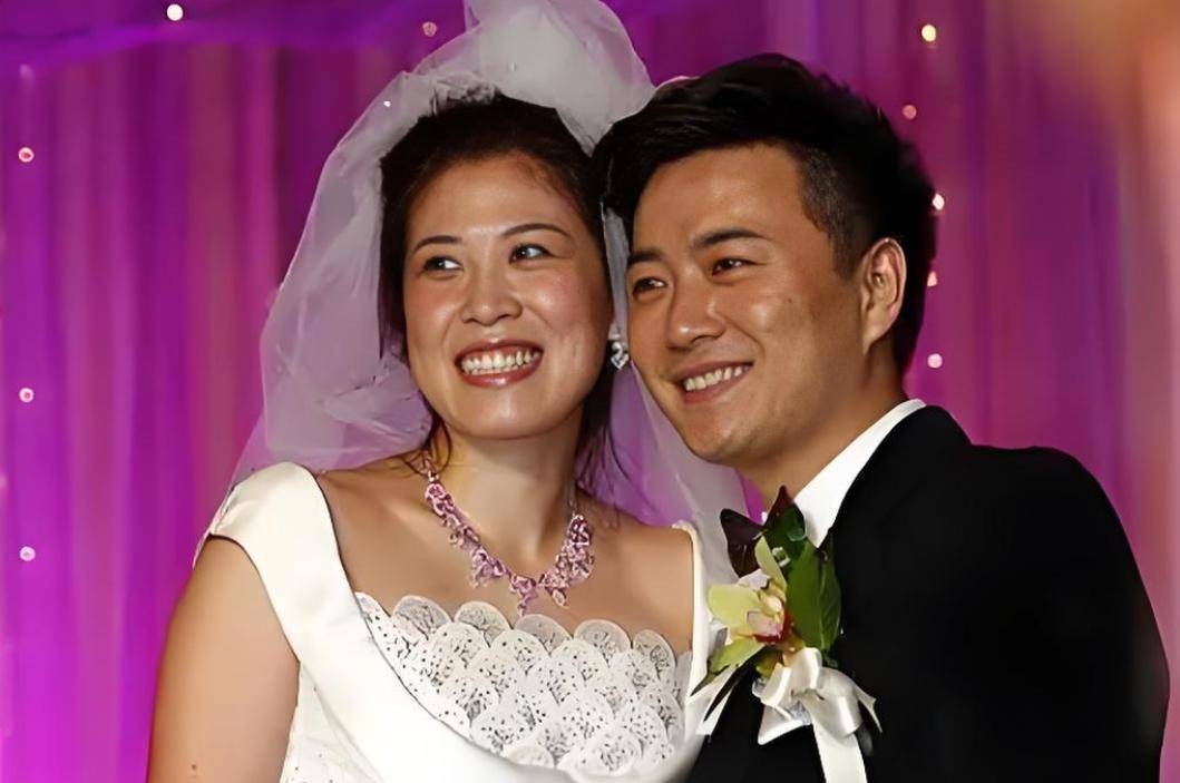 现状事业接连遭遇挫折,尽管有吴圣的陪伴,却依旧无法扭转局