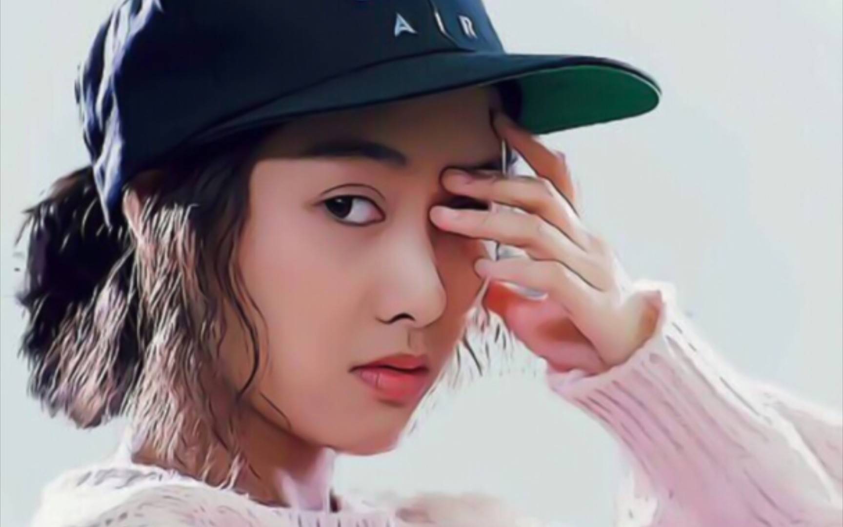 54岁朱茵现状曝光:住深山残屋,开97年旧车,活成了娱乐圈李子柒