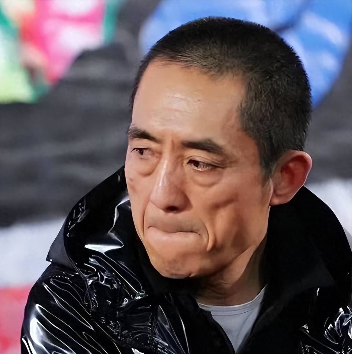 15年已过,摔成终身残疾的她,张艺谋愧疚难忍,如今过得怎样?