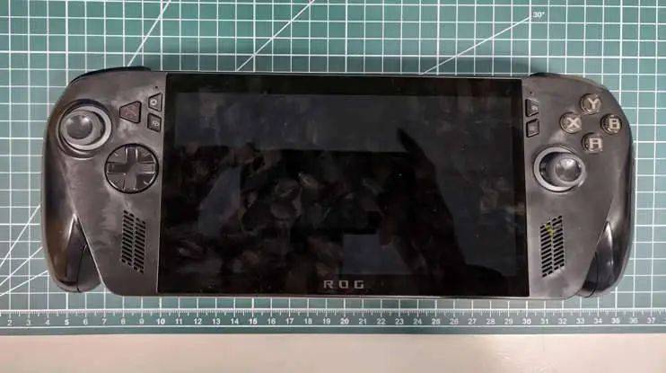 Switch 2 和任天堂的对手不只有新 PSP，还有每个人兜里的它