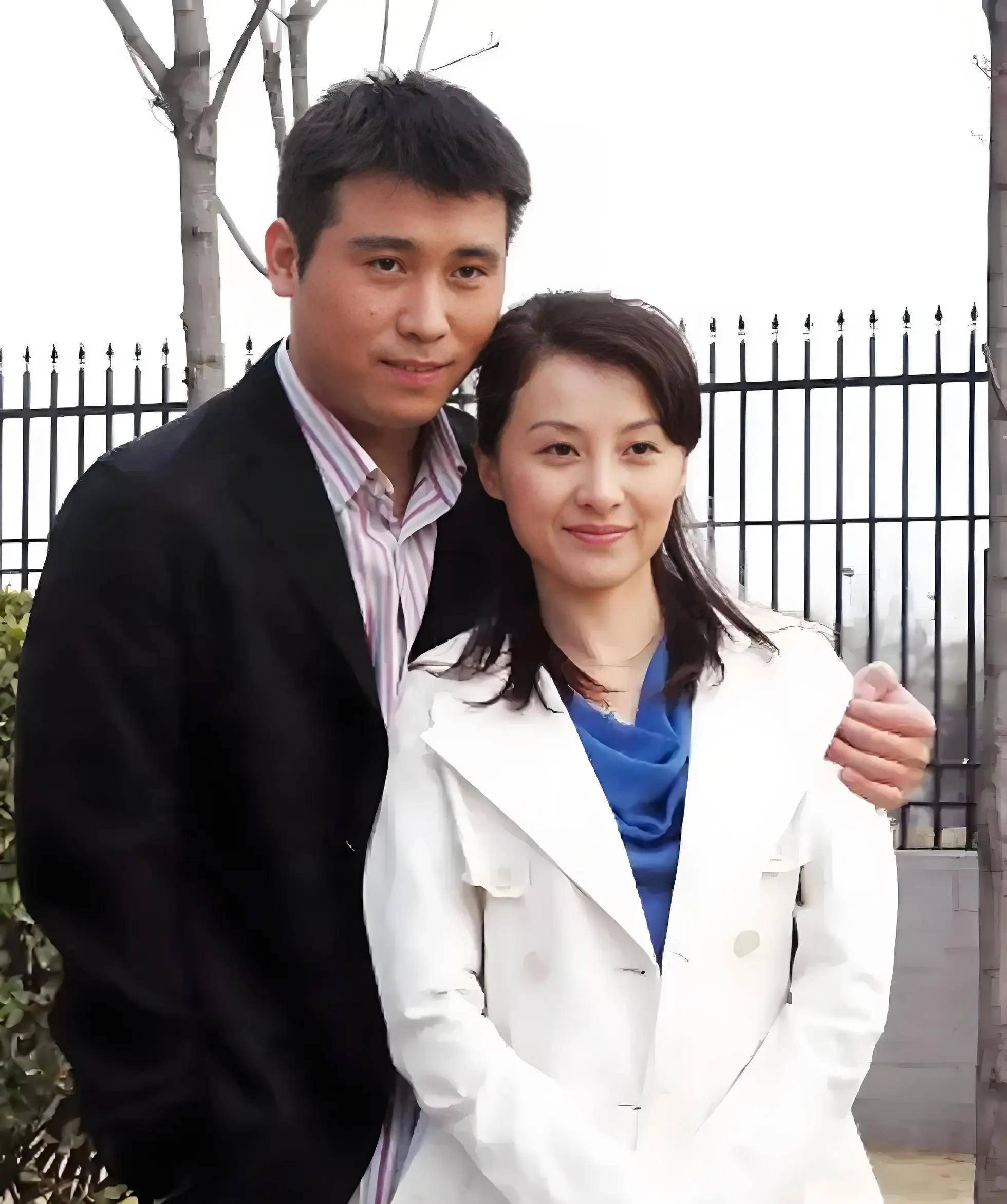 李乃文带妻子与陈赫聚会,妻子颜值太高似女明星,身份被扒不一般