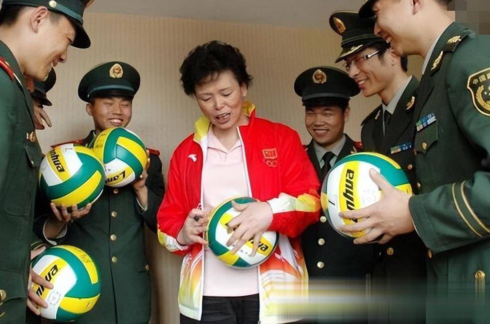 58岁早逝的女排将军陈招娣,葬礼上郎平大哭:我们来世还做队友!