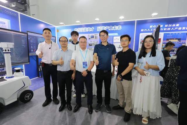 广州工贸参加广东省人工智能与机器人产业技能人才培养交流会