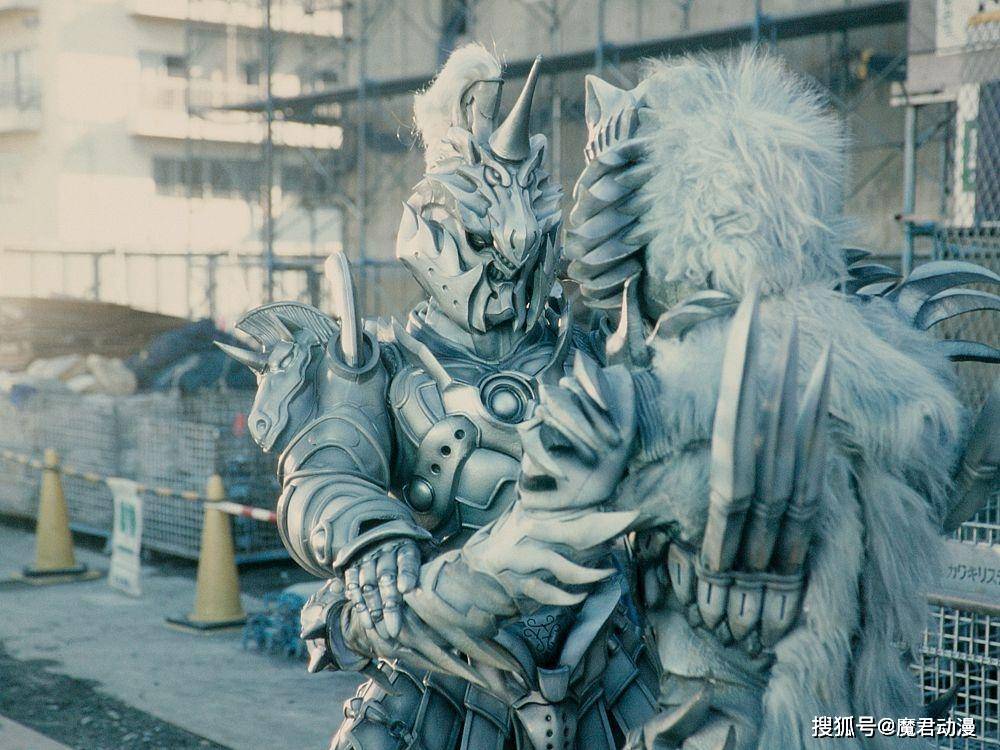 假面骑士555世界观中,前10战力的奥菲以诺排名盘点