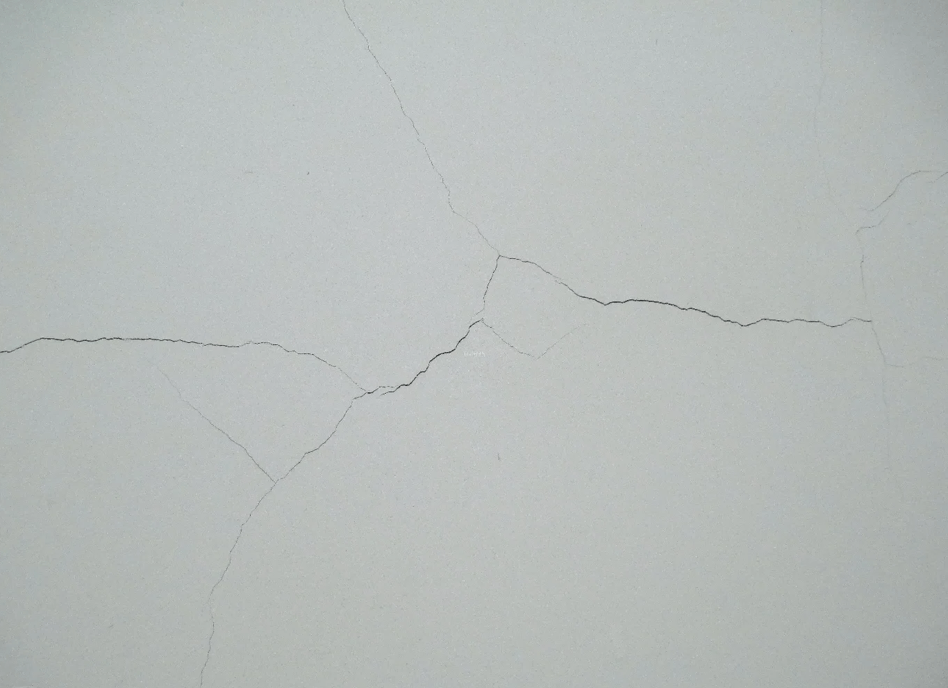 室内装修墙面裂缝常见的修补方法