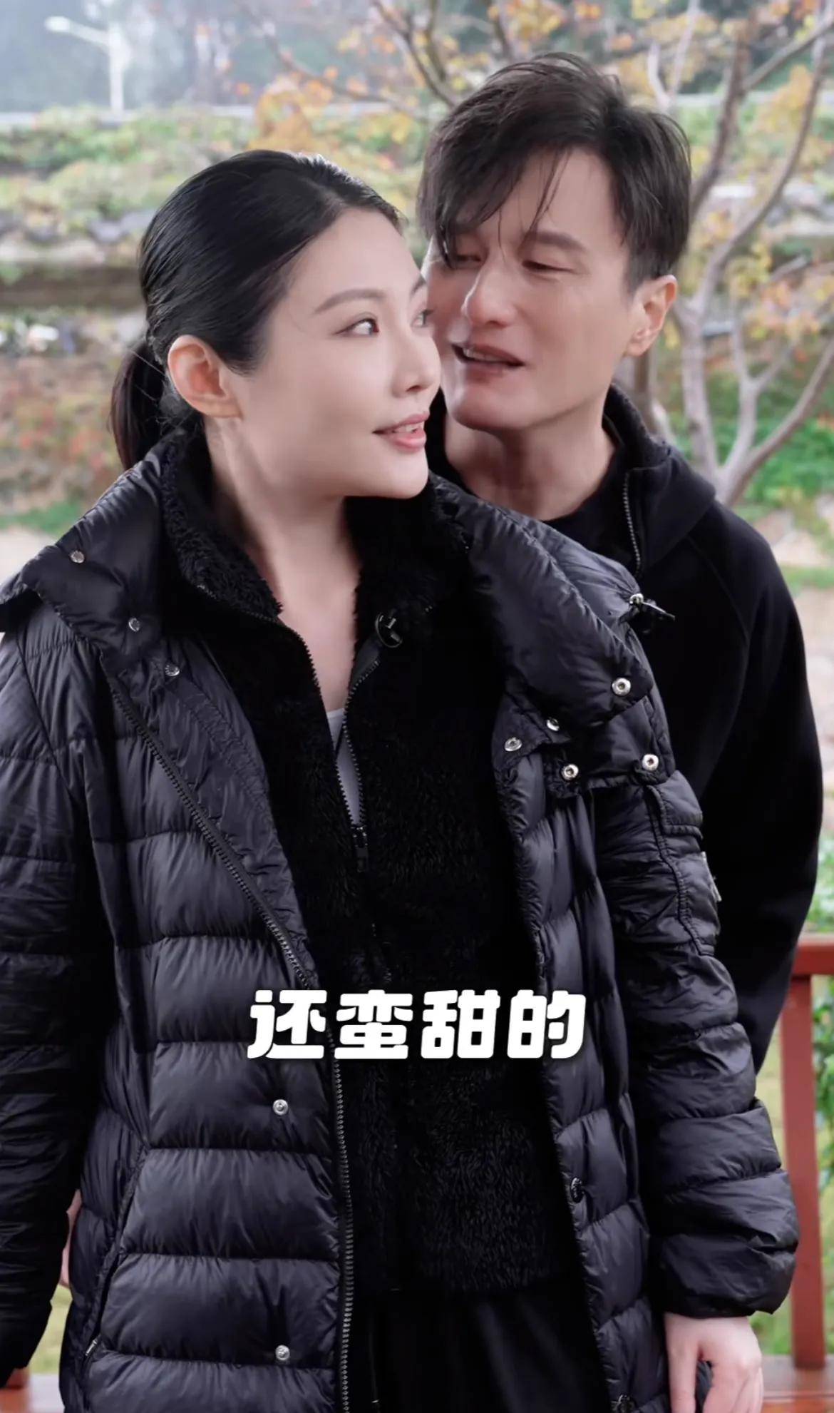 尹子维50岁生日晒徐冬冬素颜照深情表白爱她如命