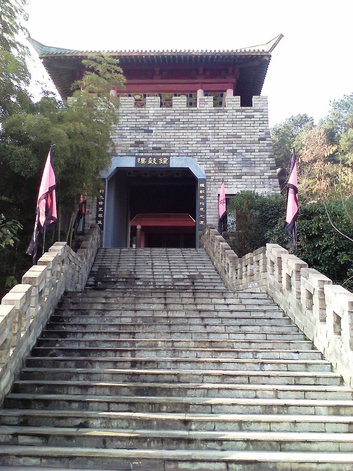 咸宁三国赤壁古战场景区,摩崖石刻和文化旅游