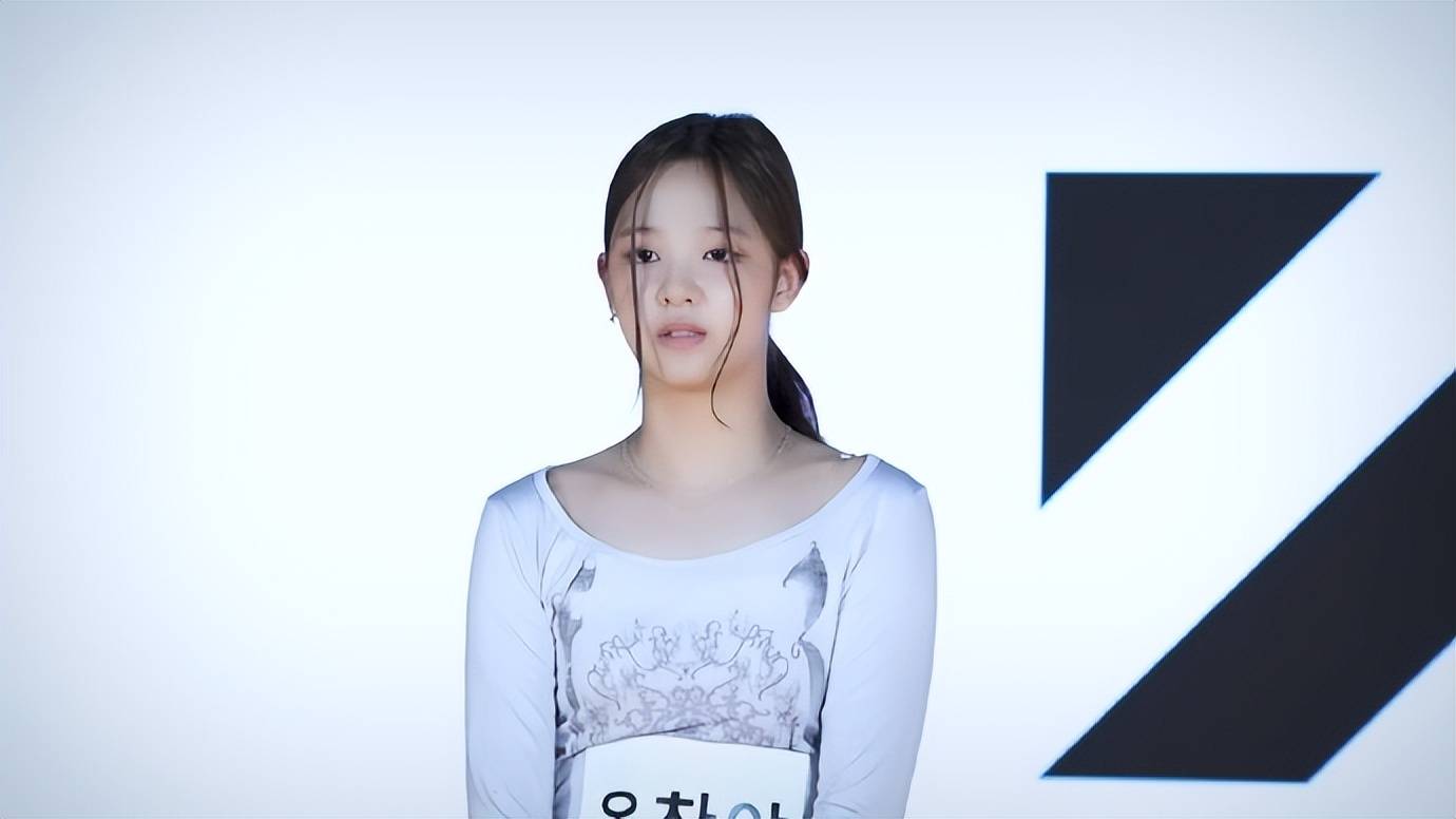 YG新女团第二位成员,14岁泰国主唱公开 插图1 YG新女团第二位成员,14岁泰国主唱公开 插图1