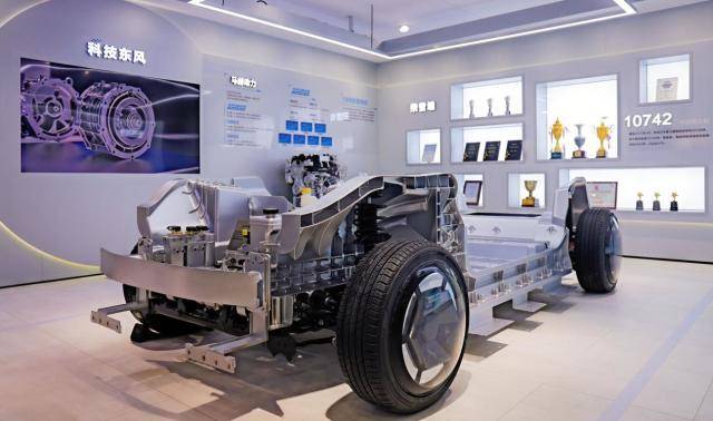 东风三大自主新能源品牌登陆重庆车展 三款新车+豪礼燃动山城