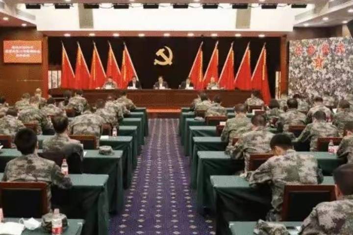 一个团级单位哪些叫团首长,中校政治处主任算不算?_参谋长_领导_工作