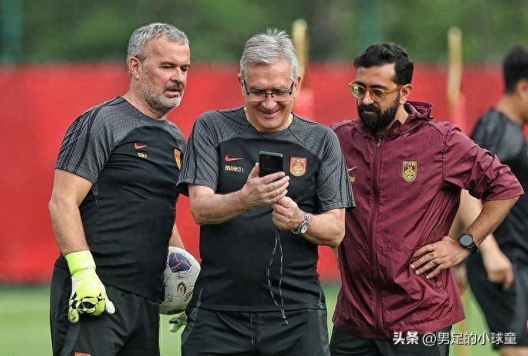 国足换帅3大人选预测，男足5年4任主帅战绩盘点，孙继海早有言在先