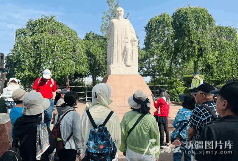 “来之前充溢猎奇，脱离时满是不舍”——台湾蓝天访疆团到新疆参访