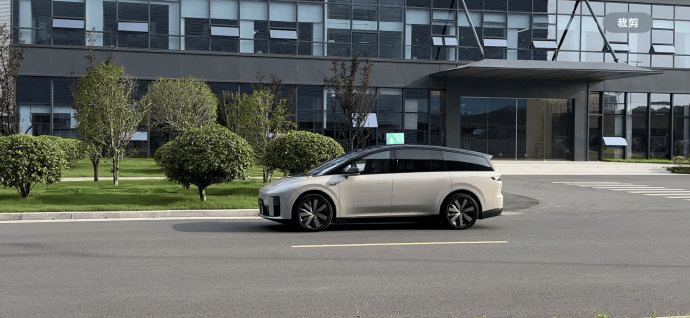 李总官宣新车7月下旬发布，大空间6座纯电理想会成为爆款吗？