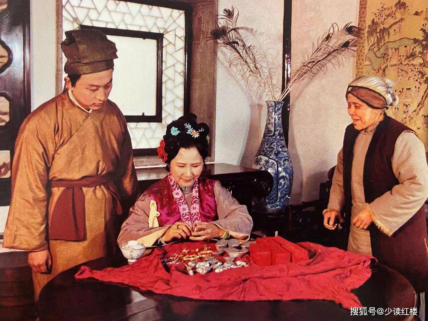 探春结社和刘姥姥救巧姐，看似无关的两件事，藏着相同的人生哲学_探春结社和刘姥姥救巧姐，看似无关的两件事，藏着相同的人生哲学_