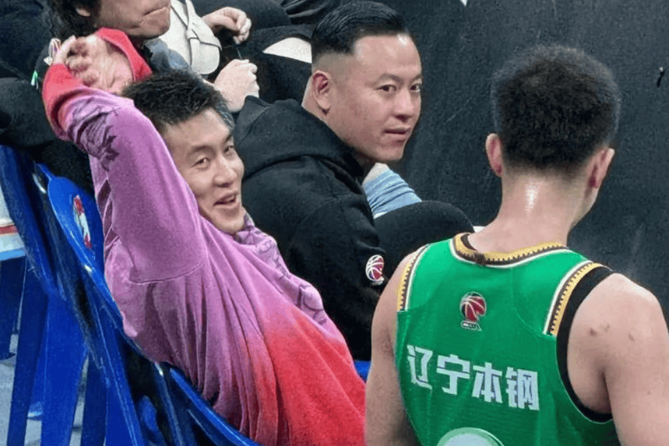 资金紧张，继续卖人？北控盯上北方国手级后卫，网友猜测是赵继伟