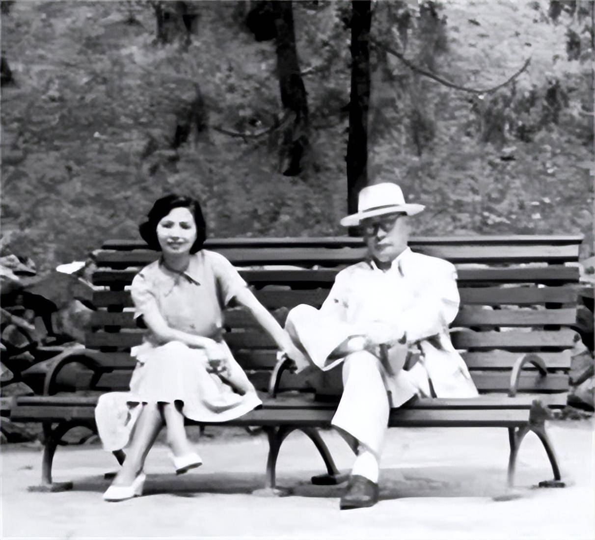 陈毅之子陈丹淮,上学时被问及家庭情况:我父亲是处长,叫陈雪清