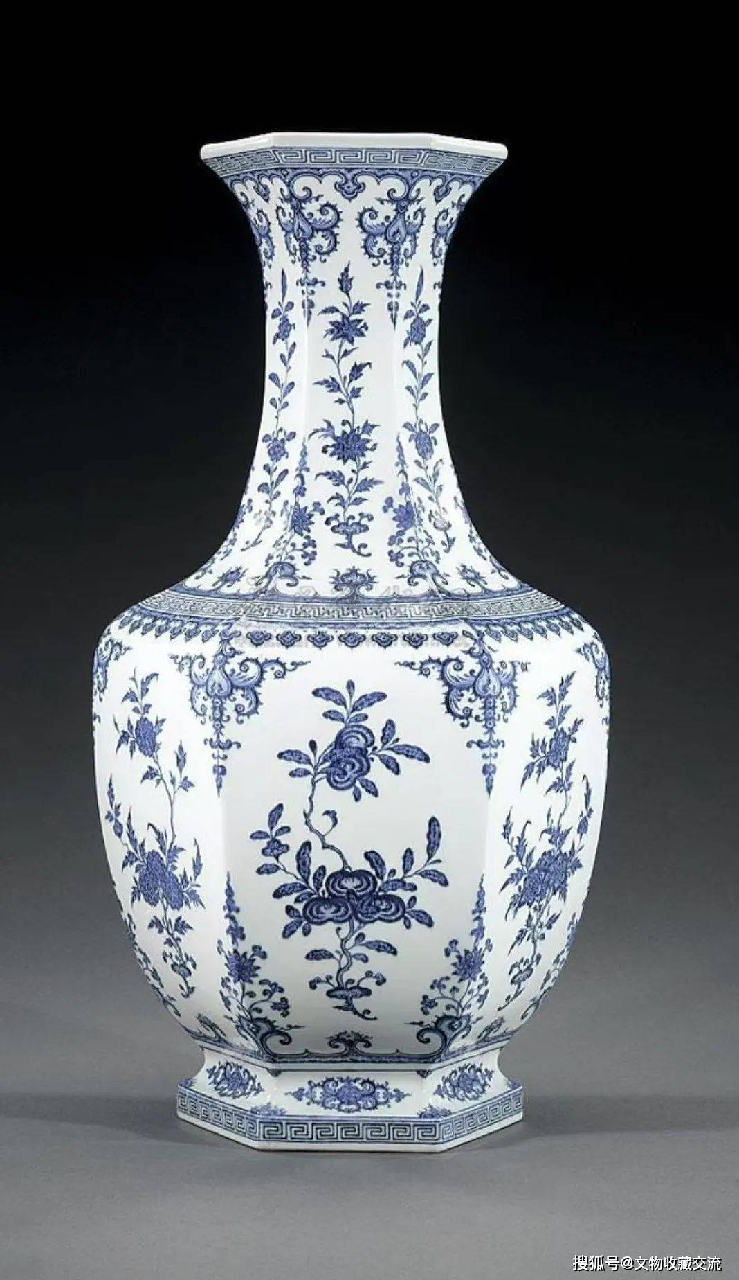 2025西泠春拍| 乾隆青花折枝花果纹六方大瓶领衔元明清青花瓷_纹饰_工艺