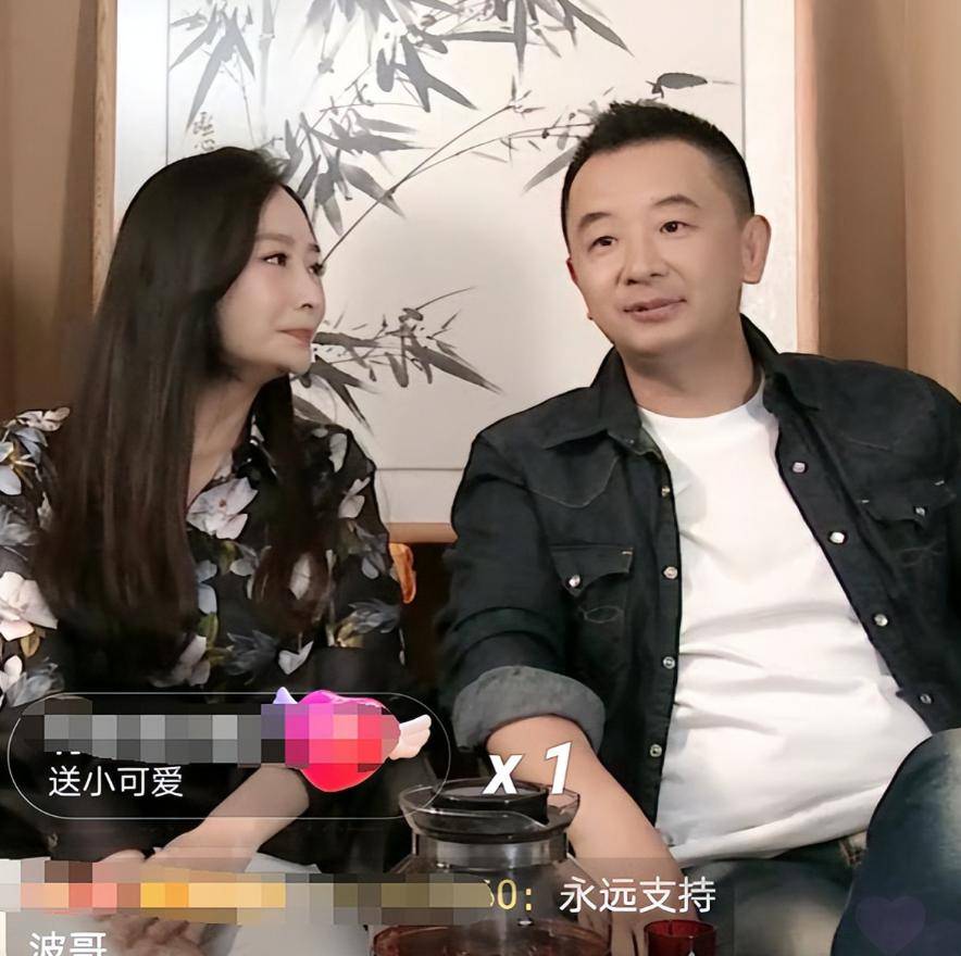 演员曲栅栅,嫁给落魄黄海波,任劳任怨养夫十年,如今苦尽甘来
