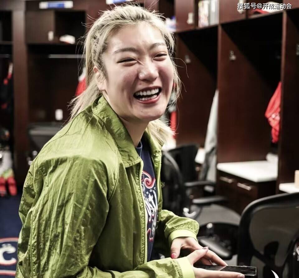 中国女篮亚洲杯夺冠之路：李梦缺席的影响与团队力量