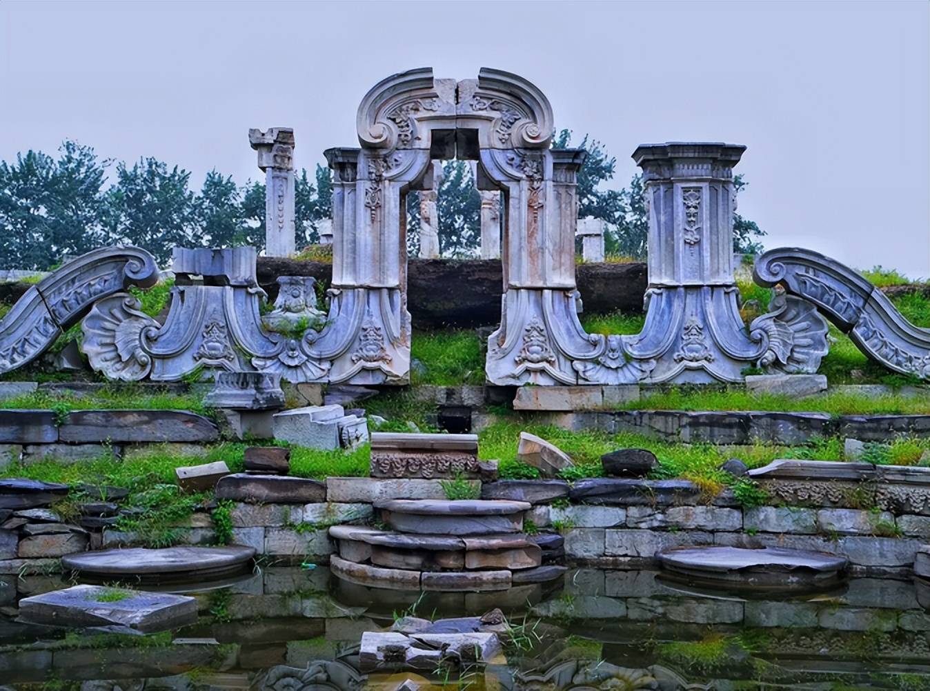 2020年,英国公布圆明园被毁前的照片,美如画卷,引发世界关注