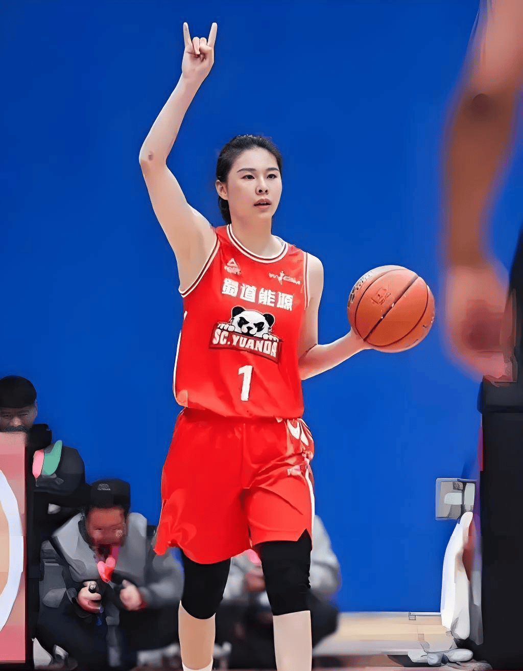 绝杀女王,山东小丫蜕变,国际巨星传奇