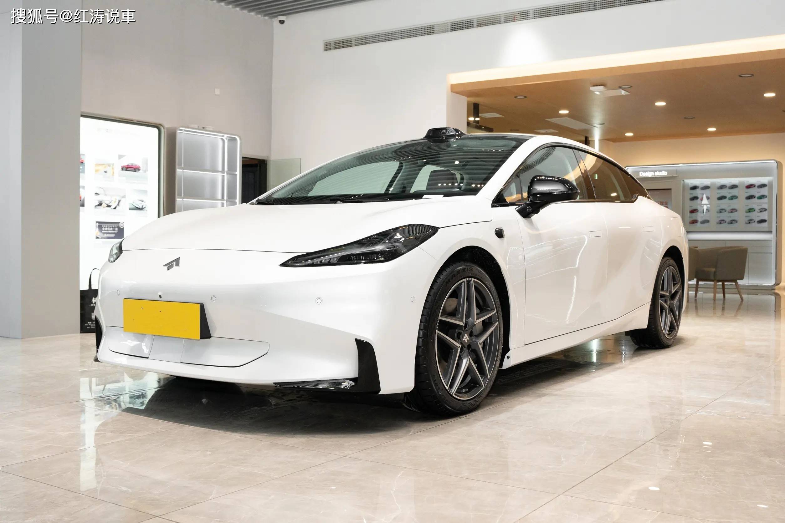2025款昊铂GT上市，纯电中大型车，配激光雷达，新增电容式方向盘