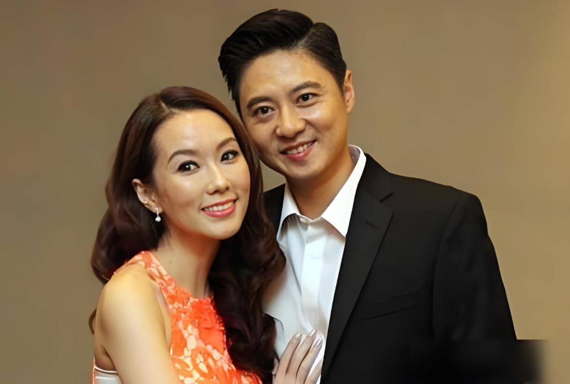 新加坡演员林湘萍:和丈夫定居台湾,49岁宛若少女,儿女颜值很高