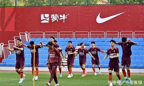 国足新周期战术调整，久尔杰维奇控球至上，能否带来惊喜
