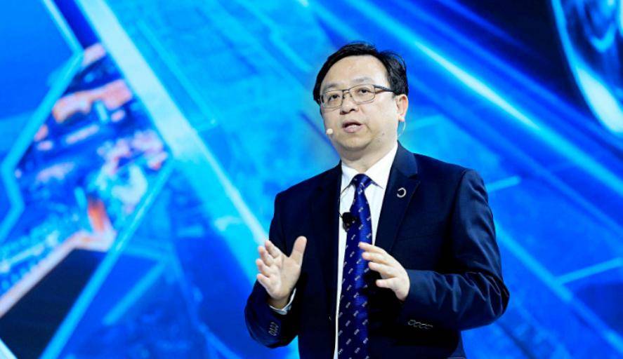 王传福辞去了高薪职位,与表哥吕向阳合资250万,在深圳注册成立了